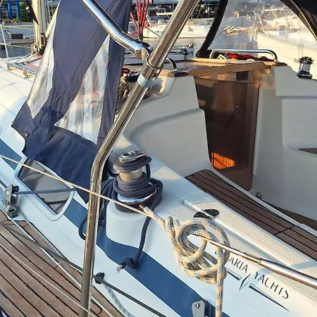 Yacht Pipit