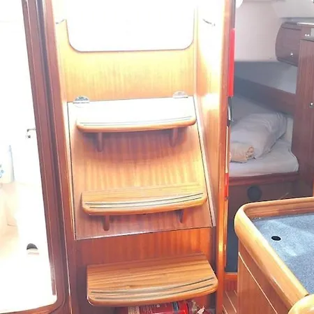 Botel Yacht Pipit - Unique & Sail At Marina Of