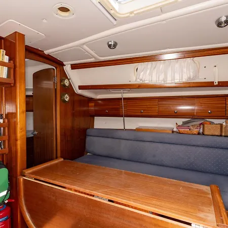 Yacht Pipit - Unique & Sail At Marina Of Botel Kavala