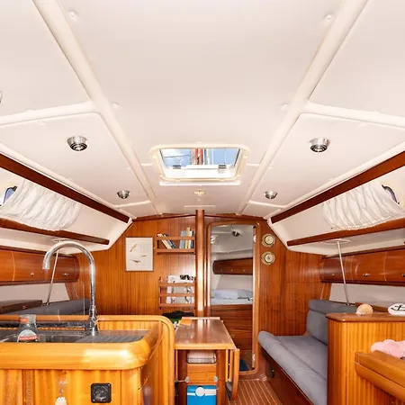 Botel Yacht Pipit - Unique & Sail At Marina Of