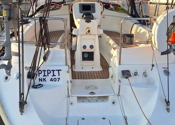 Yacht Pipit * Kavala