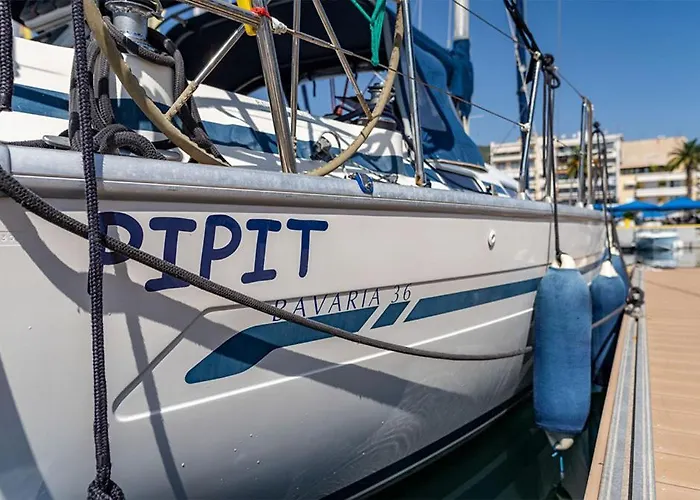 Yacht Pipit Kawala