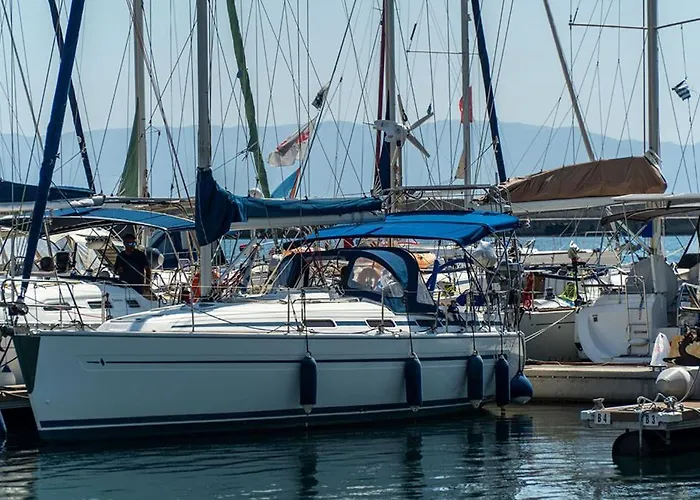 Yacht Pipit *