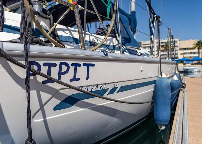 Hotel na wodzie Yacht Pipit